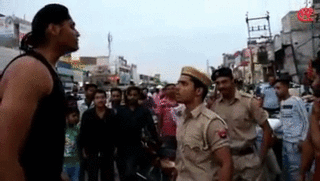 38ed06e95d194ed733f4563cdc7e33f9.gif
