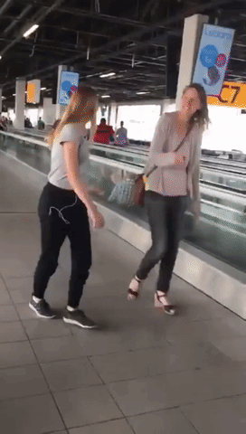 734af4b9d5ea7b626a58792a32bb90db.gif