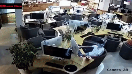 9c9f5a3bf2ae356cd1e36566212d8cbc.gif
