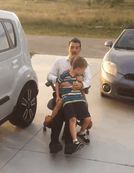 dc00bec3d39a285e28e2c808e5b3142e.gif