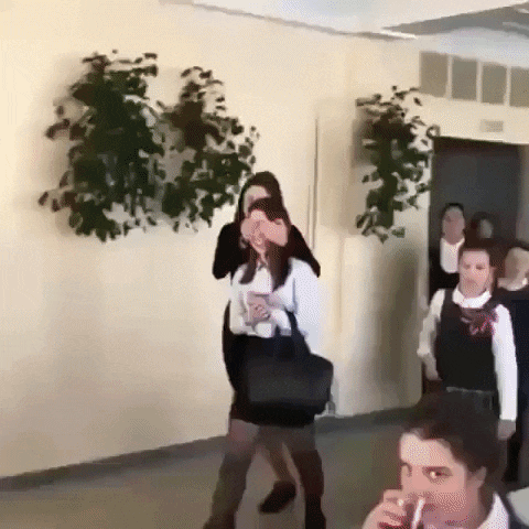 da4c074f7ed22bf0f45c91859fc59701.gif